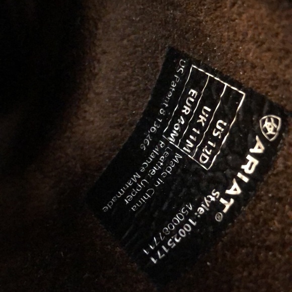 Distressed ariat boots worn about 5-6 times - Picture 6 of 6